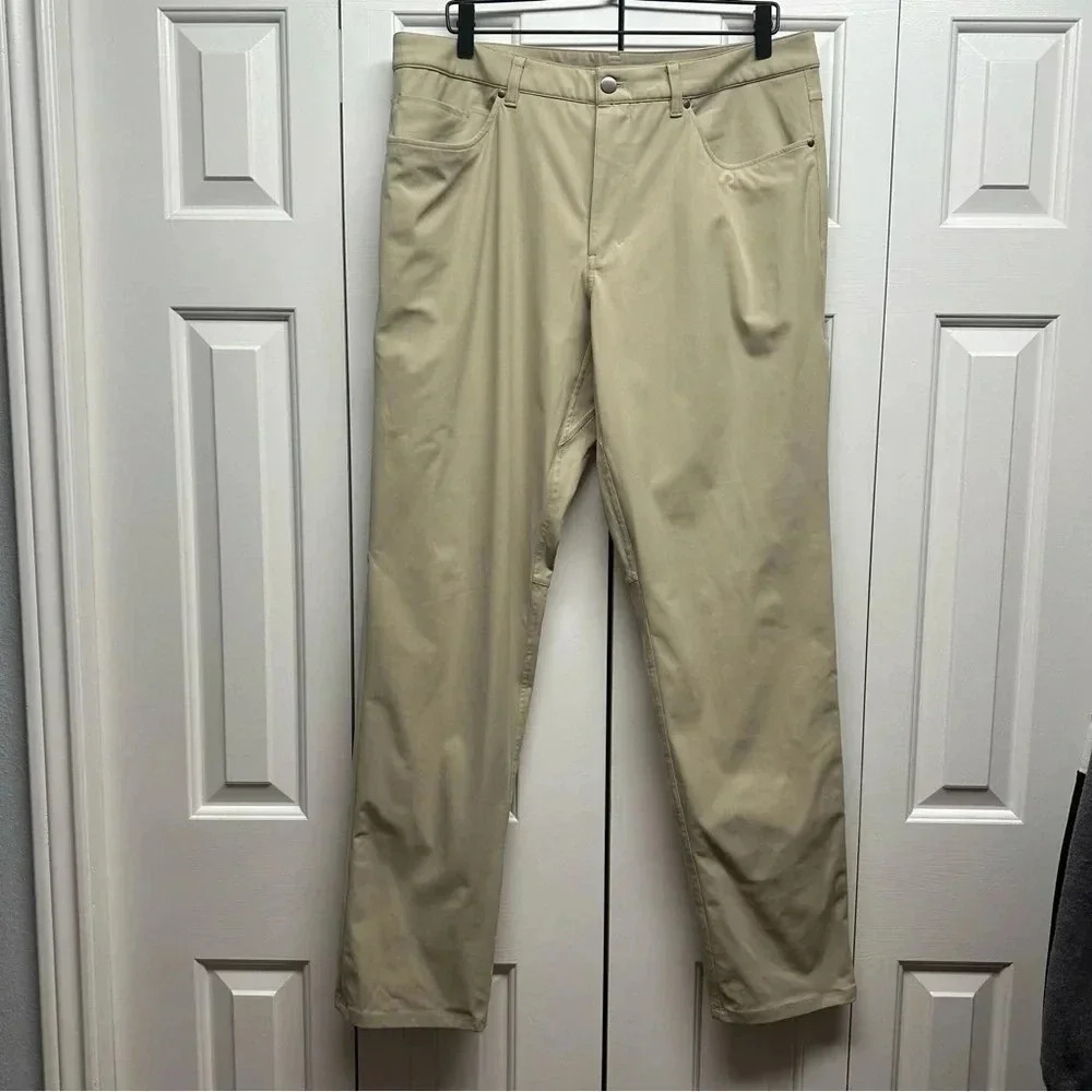 lululemon athletica Men's Khaki Chinos - Light Beige